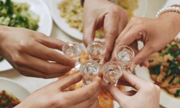 致敬经典+人气联动！主题短片助力经典名酒品牌，圈粉新时代酒友