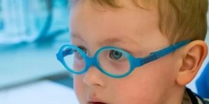 合肥爱尔眼科医院：低龄的孩子如何预防近视？